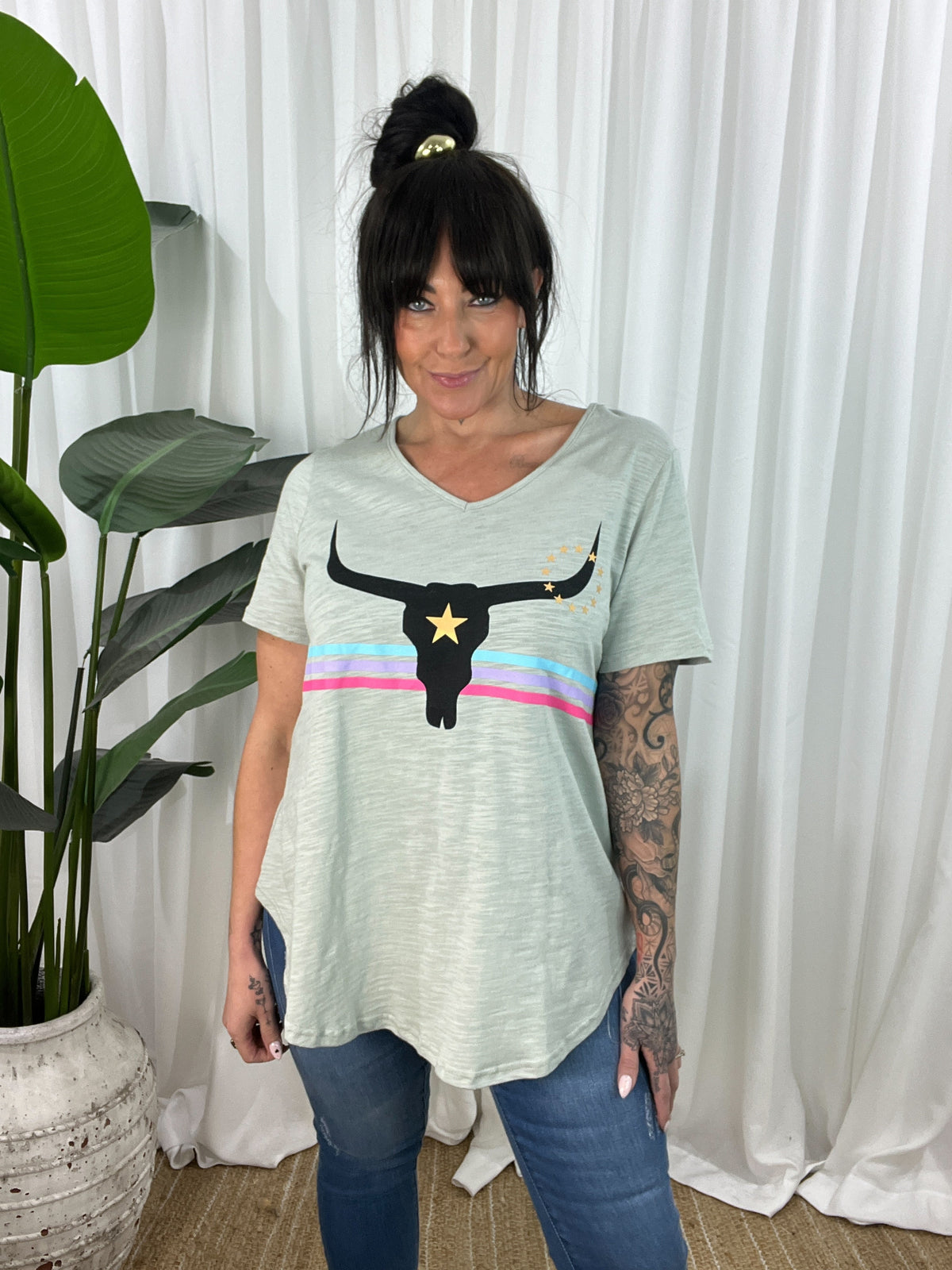 Harlie Steer Tee- Chalk (EODY SALE)