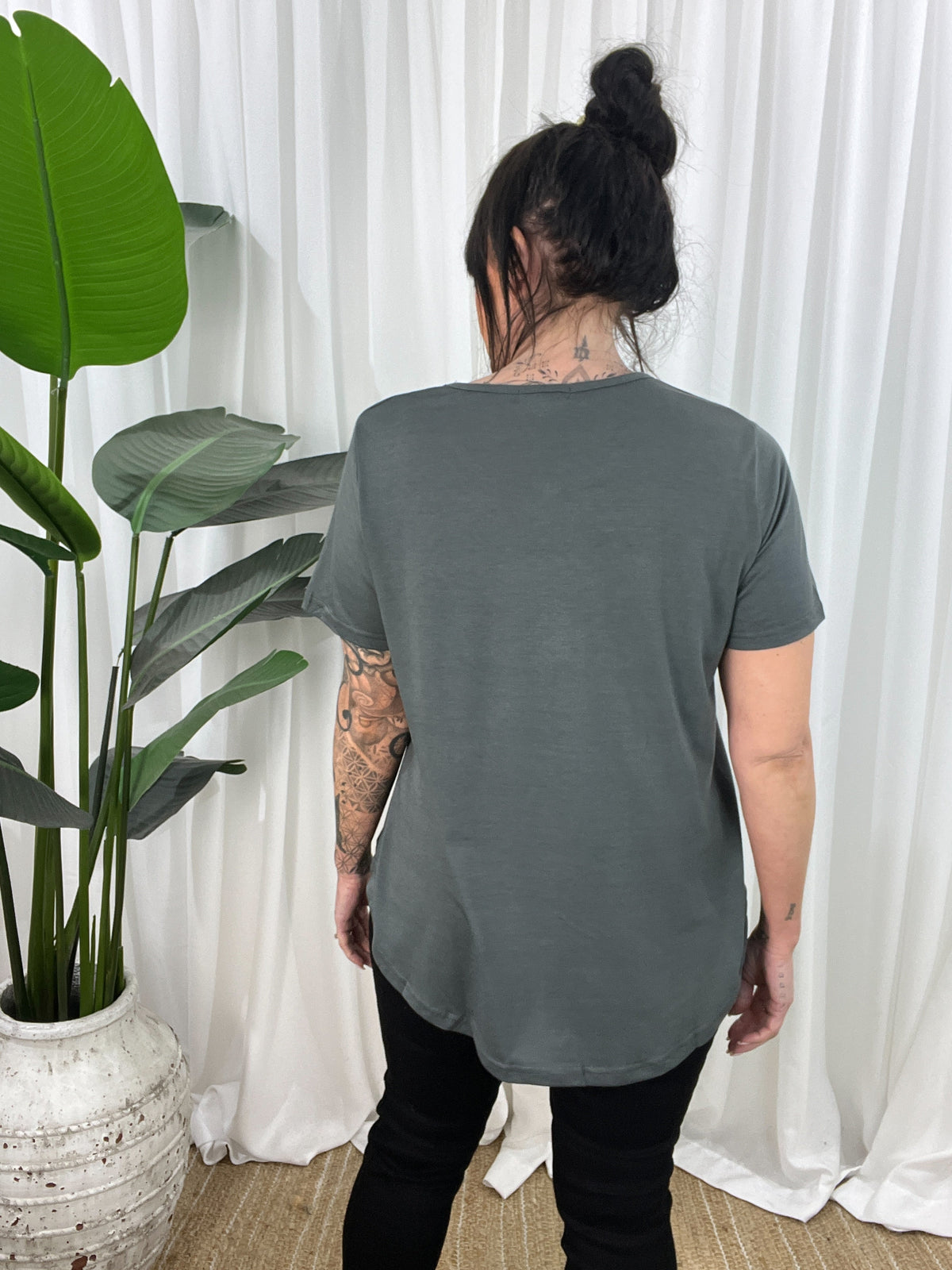 Jordy Leopard Steer Tee- Steel