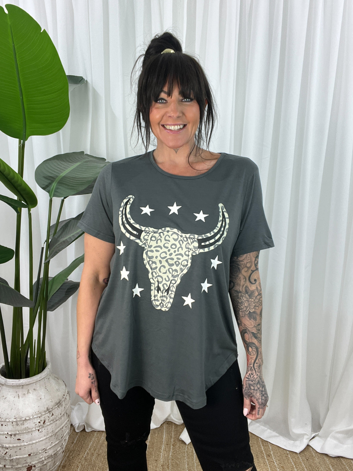 Jordy Leopard Steer Tee- Steel