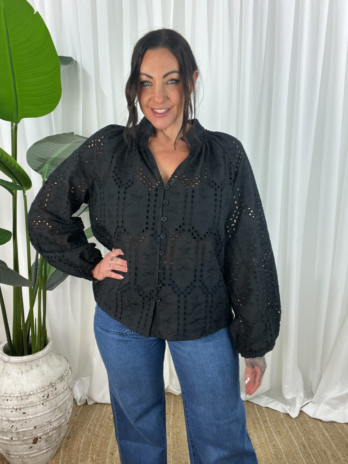 Jonah Shirt - Black