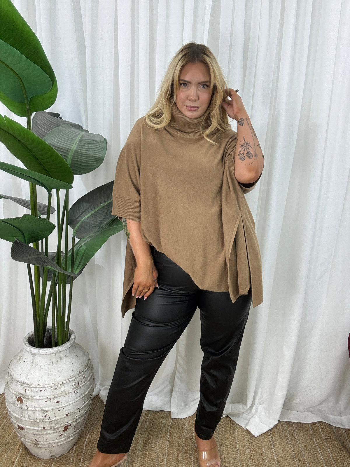 Main Poncho (EOFY SALE)