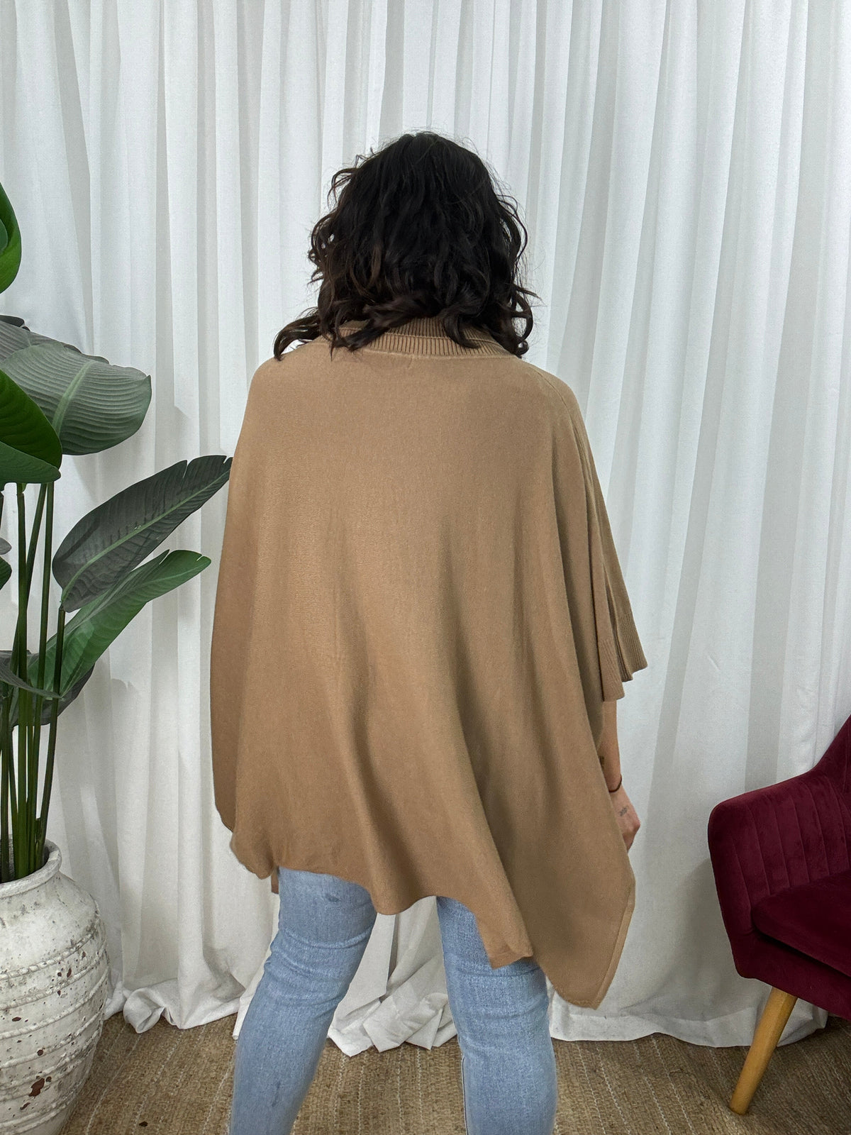 Main Poncho (EOFY SALE)