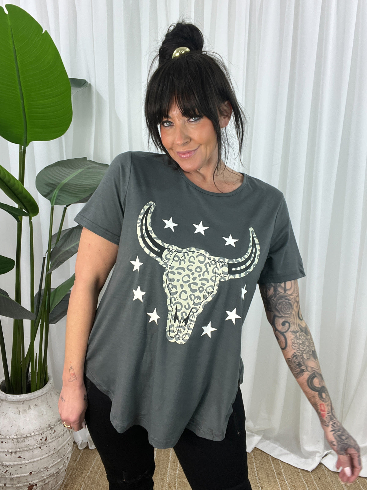 Jordy Leopard Steer Tee- Steel